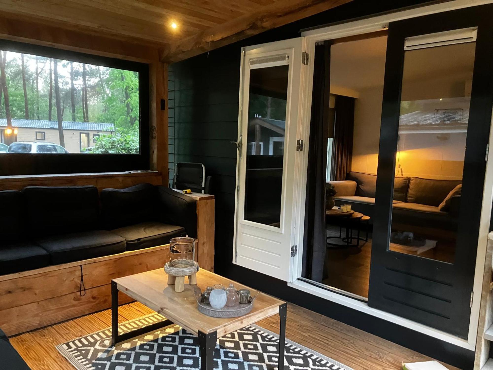 הונדרלו Chalet Bosrijk Midden In De Natuur-Eten&Drinken-Activiteiten-Ontspanning-En Nog Veel Meer מראה חיצוני תמונה